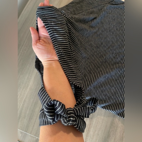 Loft Open Sleeve Blouse - Undertone Stripes - Size Large - Picture 7 of 10